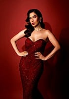 Sophie Choudry